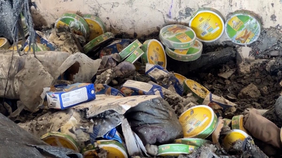 İsrail'in Gazze'de bir okula düzenlediği saldırıda en az 17 kişinin öldüğü iddia edildi.