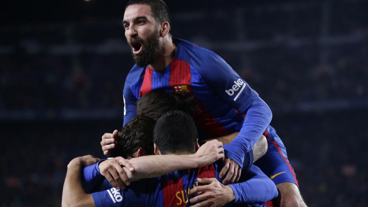 Arda Turan, Barselona'da kiraladığı eve 230 bin avroluk zarar vermekle suçlanıyor.