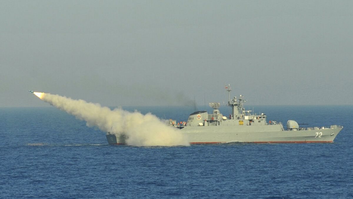 Rusya, İran ve Çin, Umman Körfezi'nde savaş gemileriyle ortak tatbikatlara başlıyor