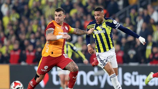 Kadıköy'de protesto şoku! Tüm tribünlerden yuhalama sesi yükseldi
