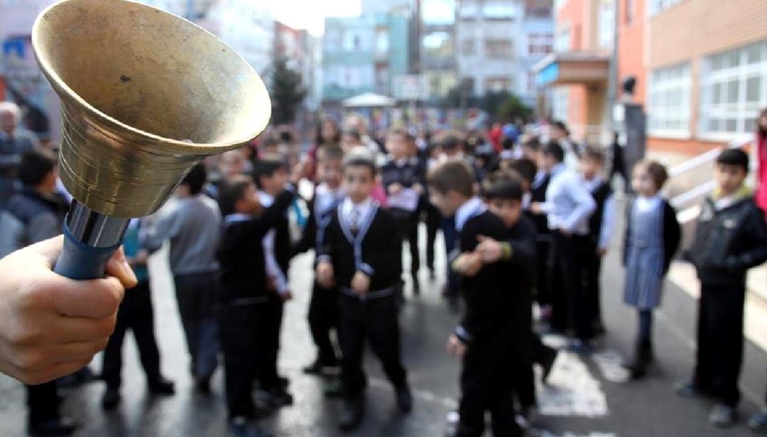 Tatil bitti: İlk ders "Yeşil Vatanı Korumak" - Son Dakika Türkiye Haberleri