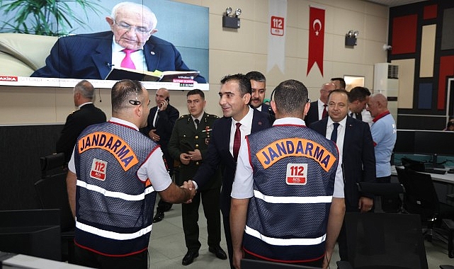 Karaman Belediye Başkanı Savaş Kalaycı, valiliğin düzenlediği şenlik programına katıldı - GÜNDEM