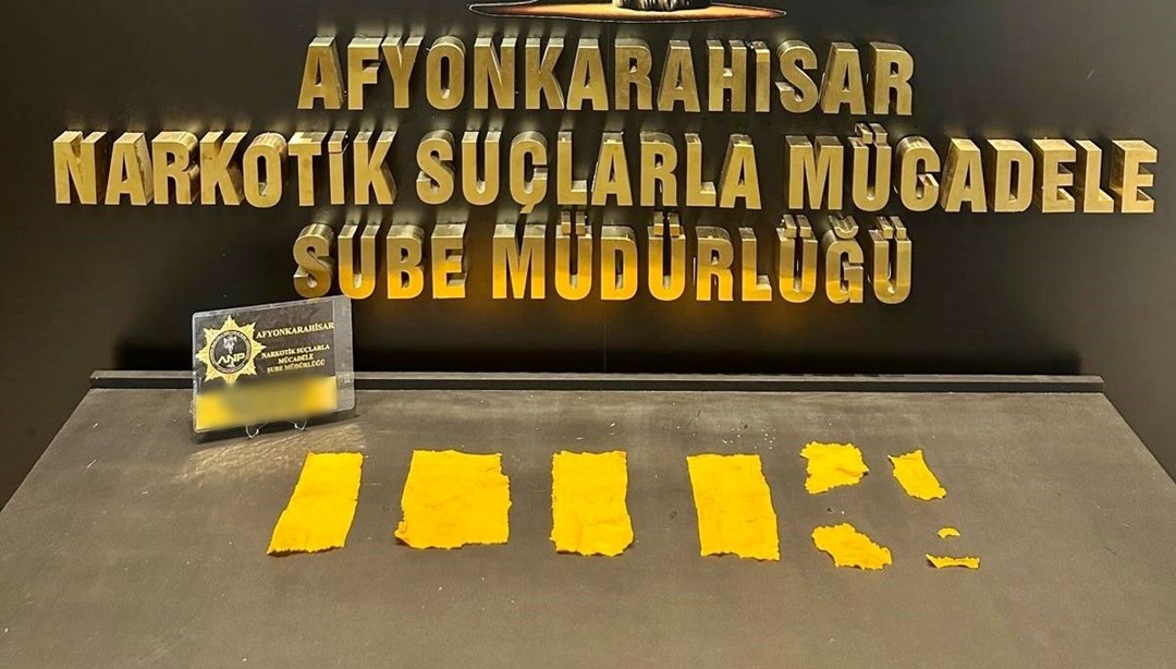 Peçeteye emdirilmiş uyuşturucu ele geçirildi