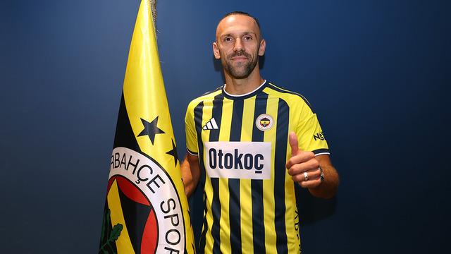 Fenerbahçe, Vedat Muriqi ile 3 Yıllık Resmi Anlaşma Sağladı