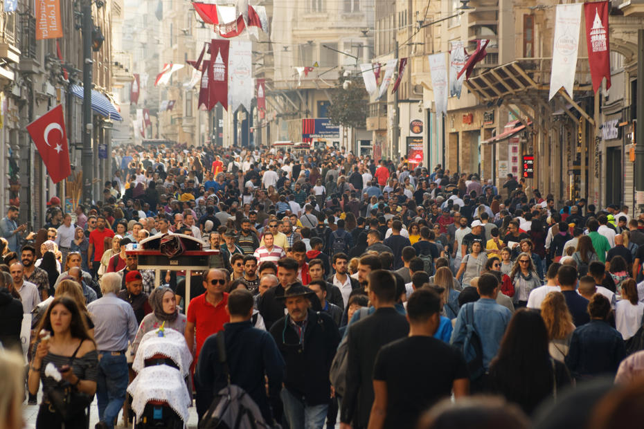 Türkiye'nin Uzun Yaşam Süresi Dünya Ortalamasını Geride Bırakıyor: TÜİK'in Güncel Araştırması
