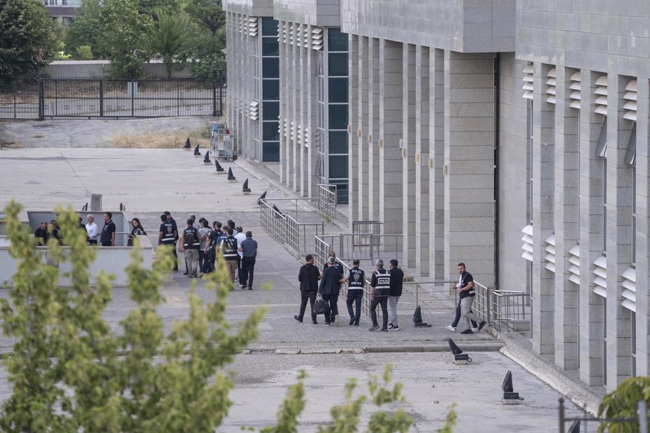 Etimesgut Belediyesi'ne Yönelik Soruşturma ve Başkan Yardımcısı Mutlu Kerimoğlu'nun Uyuşturucu Testi Sonuçları