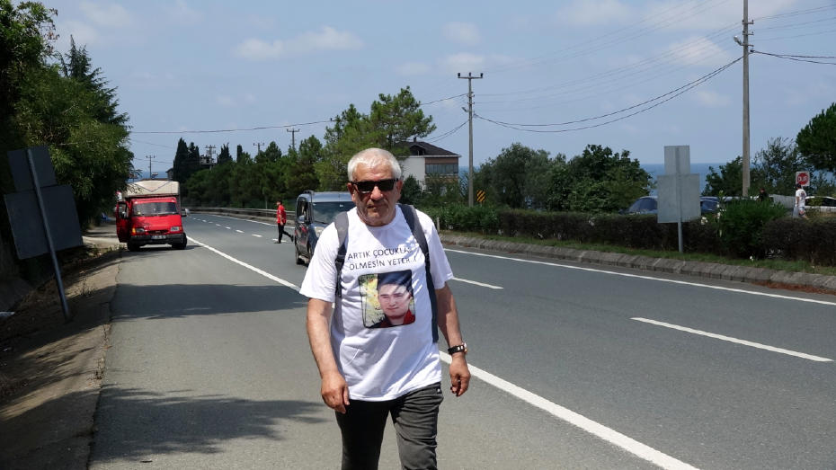 'Yürüyen Adam'dan çocuk ölümlerine karşı Trabzon-Ankara yürüyüşü