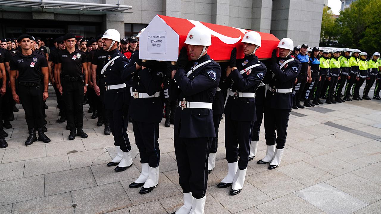 Şehit polis memuru için İstanbul'da cenaze töreni düzenlendi