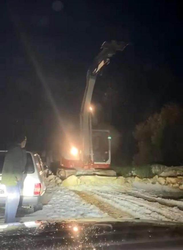 ANTALYA'DA FIRTINA VE DOLU ZARARLARI-_49477